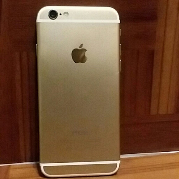 IPhone - Picture 2 of 7